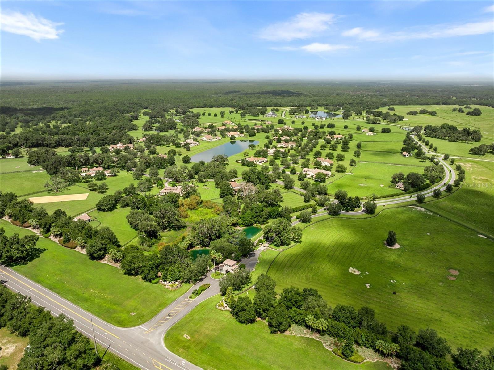 Listing photo id 70 for 12345 140th Loop