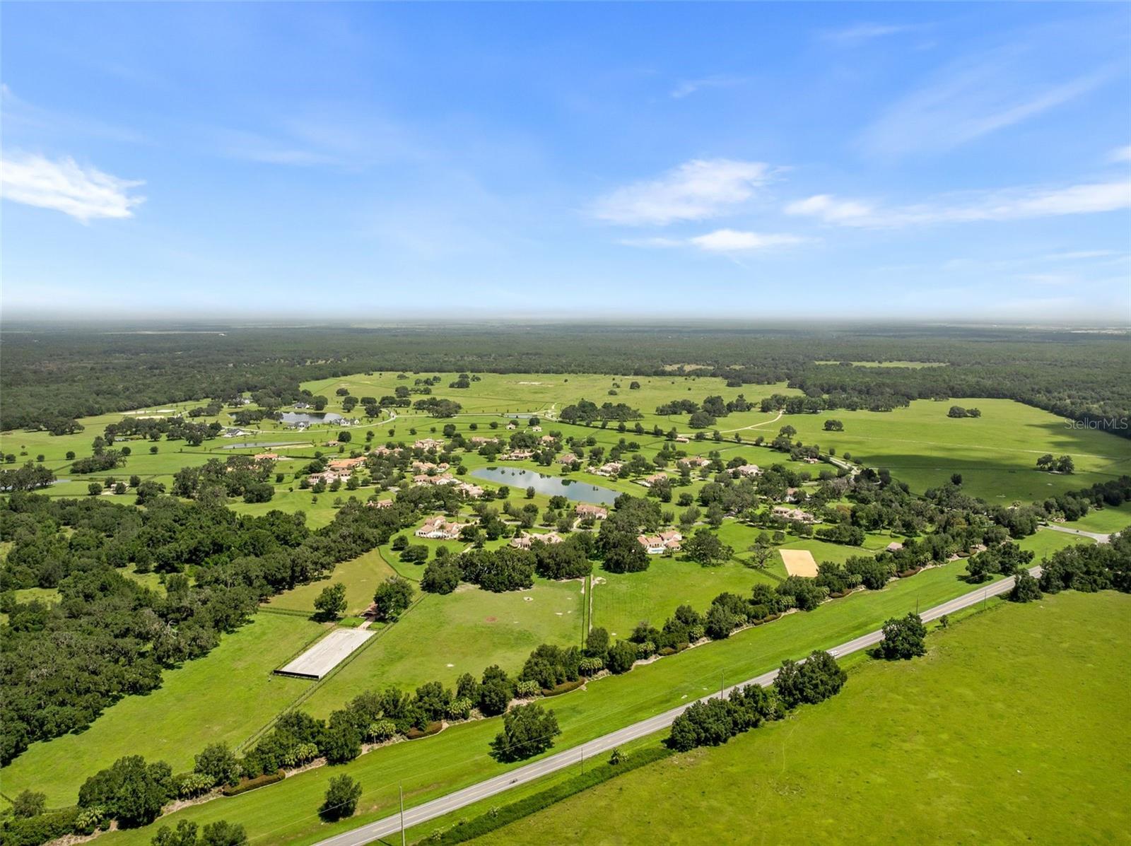 Listing photo id 71 for 12345 140th Loop