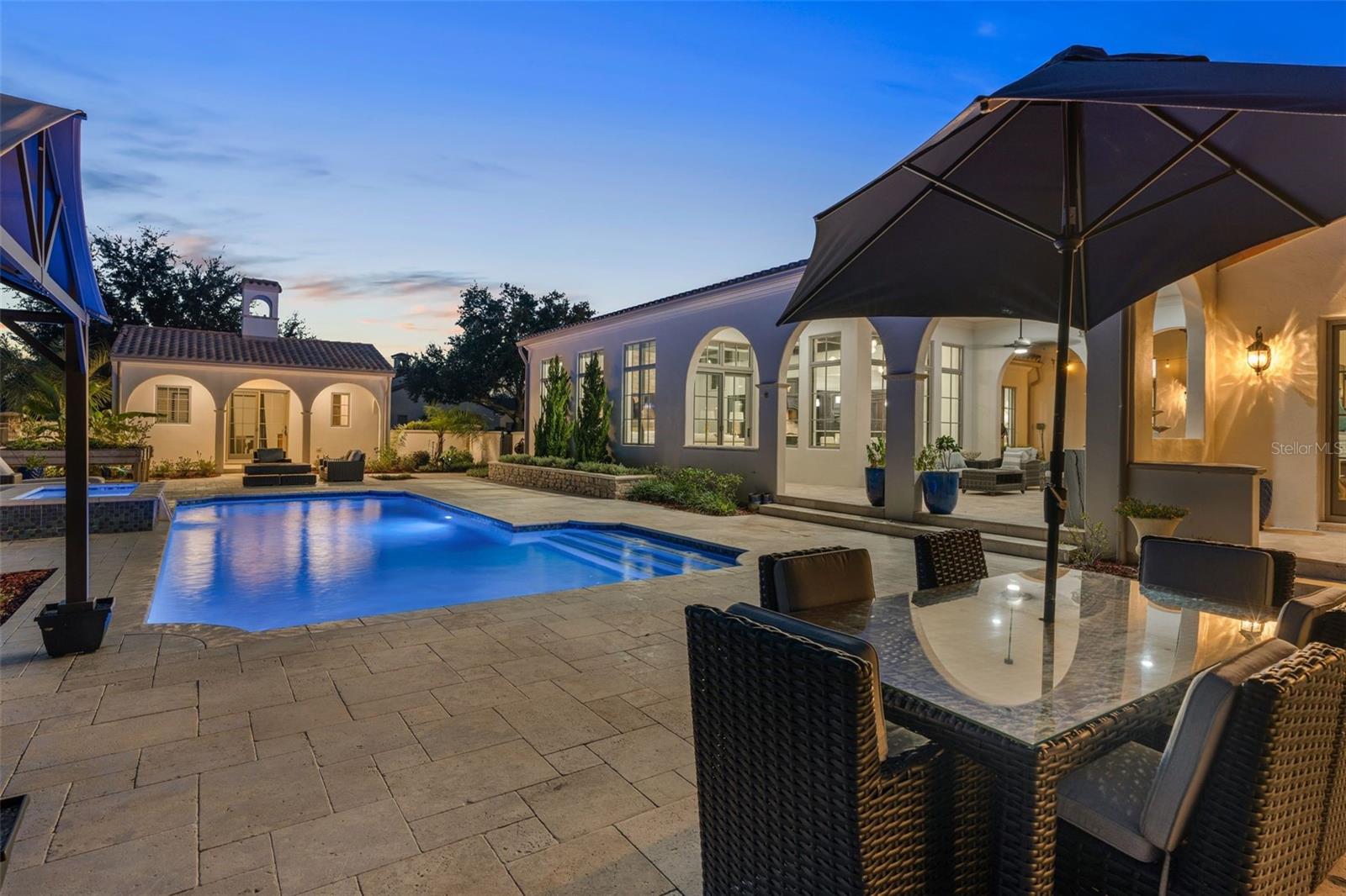 Listing photo id 76 for 12345 140th Loop
