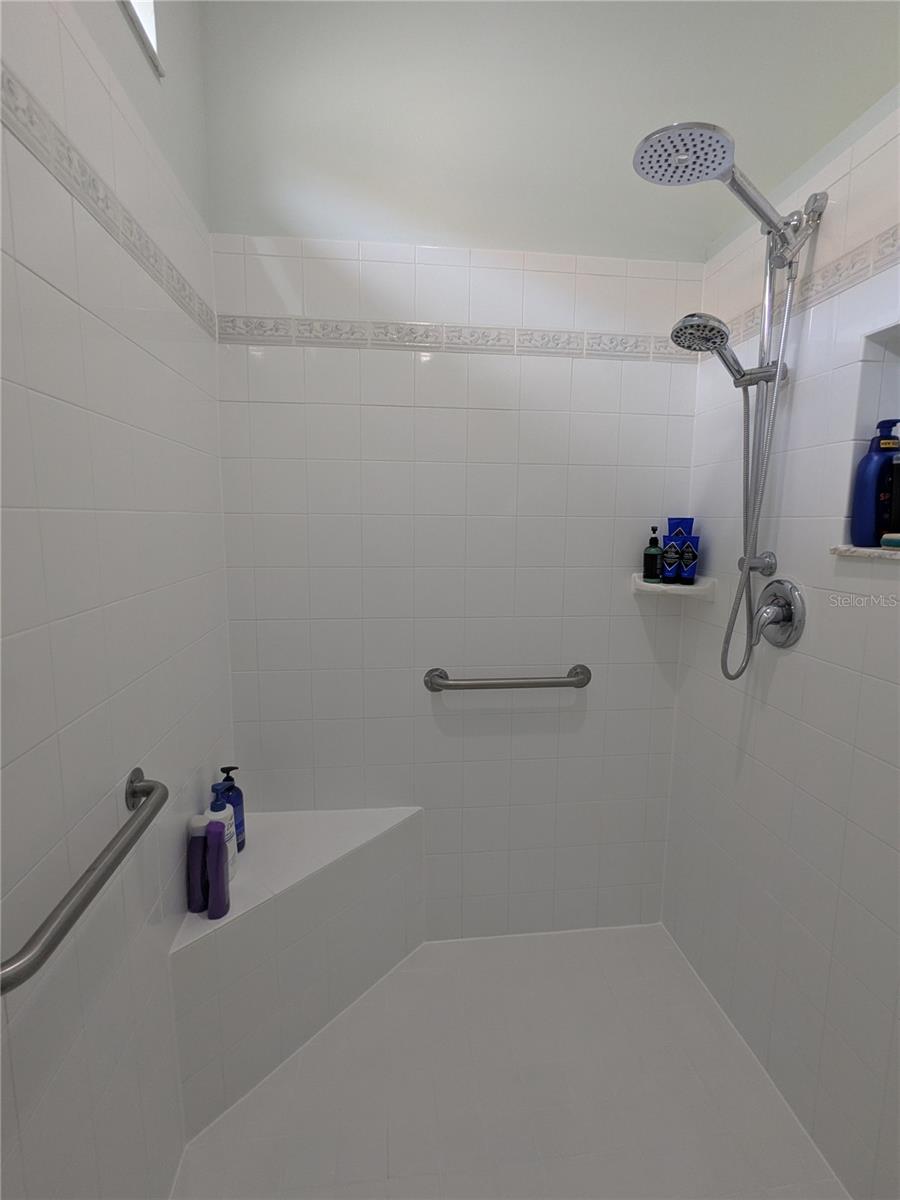Image 38 of 100 For 15771 16th Terrace