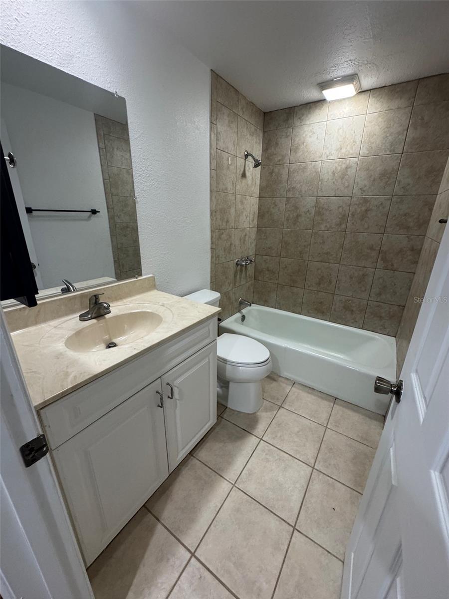 Image 14 of 16 For 1714-1714 3rd Street
