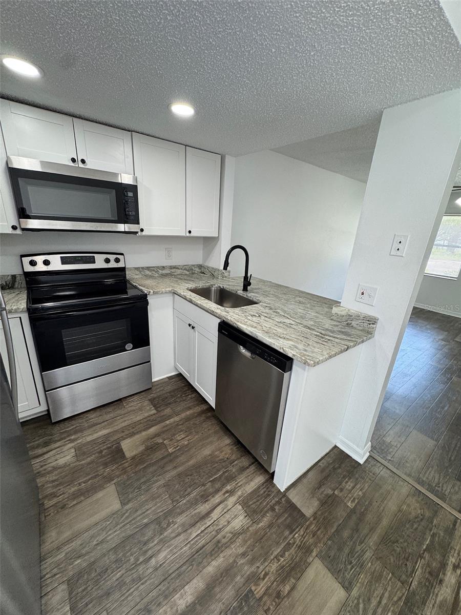 Image 8 of 18 For 1733-1733 14th Street