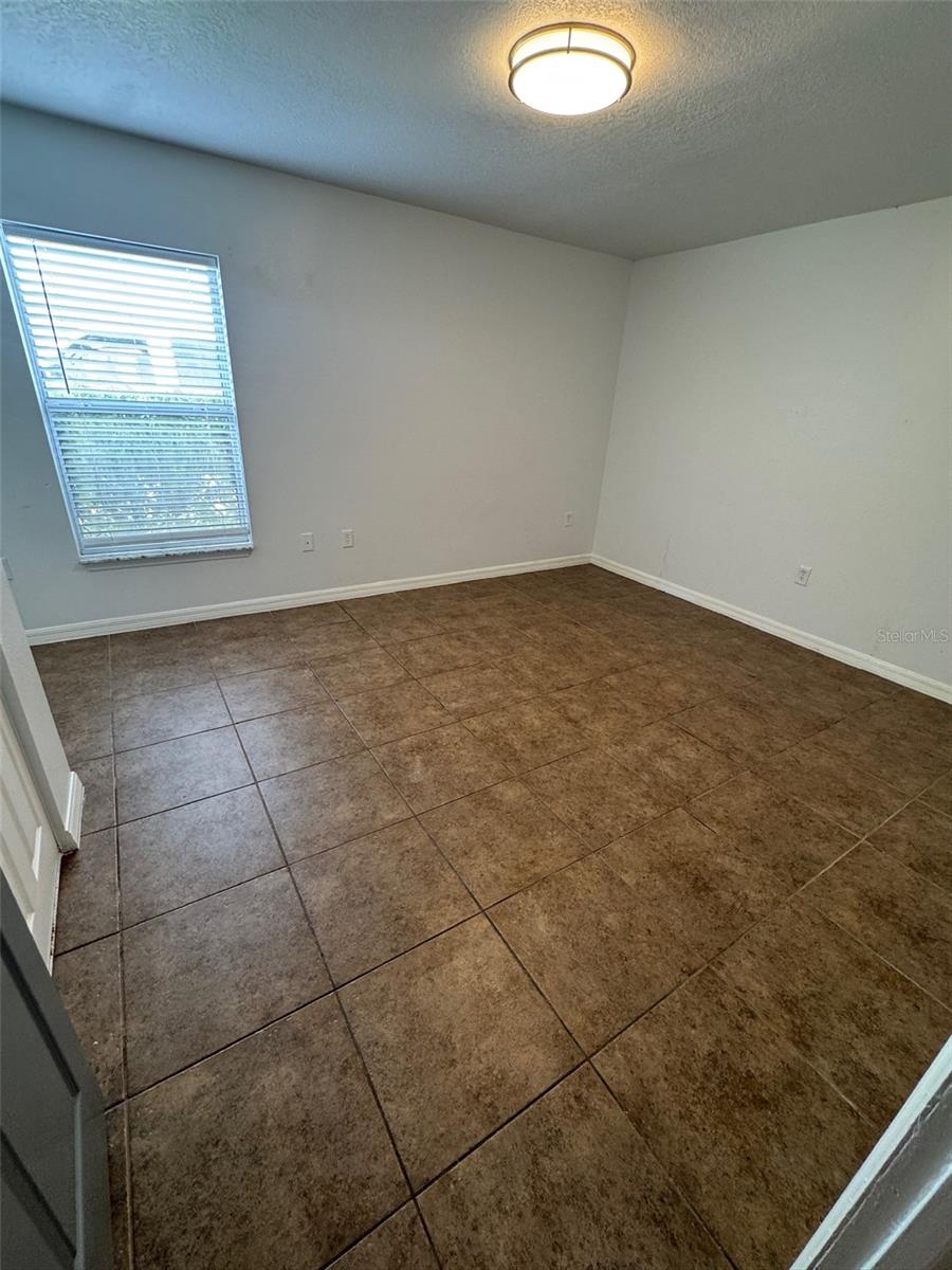 Image 19 of 20 For 3035-3035 Walnut Court
