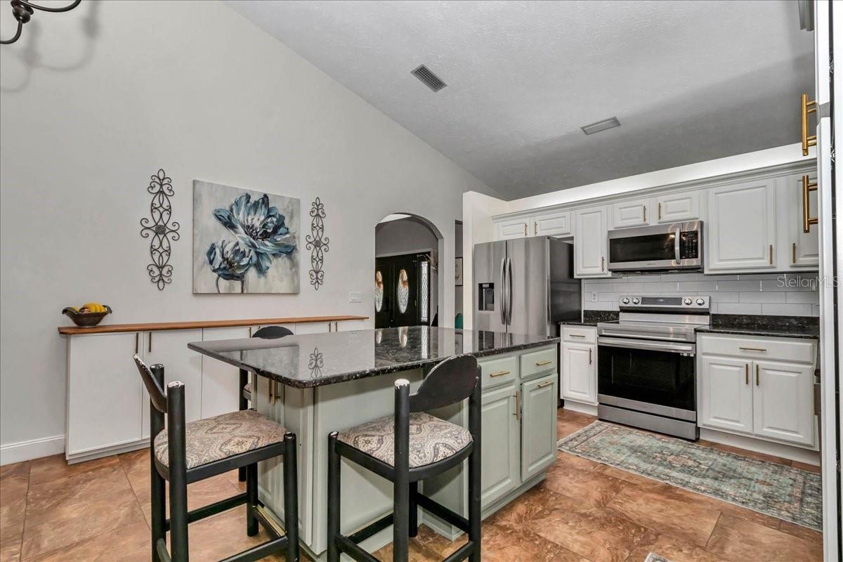 Image 18 of 61 For 1087 Solan Terrace