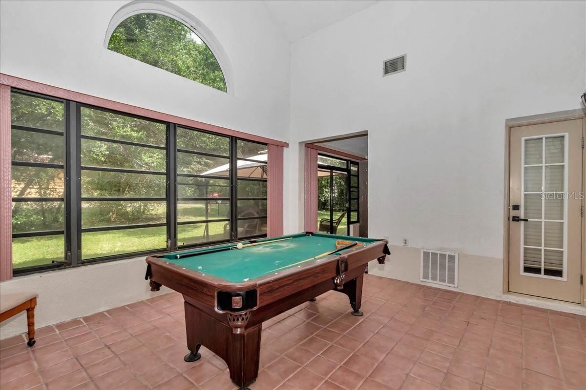 Image 30 of 61 For 1087 Solan Terrace
