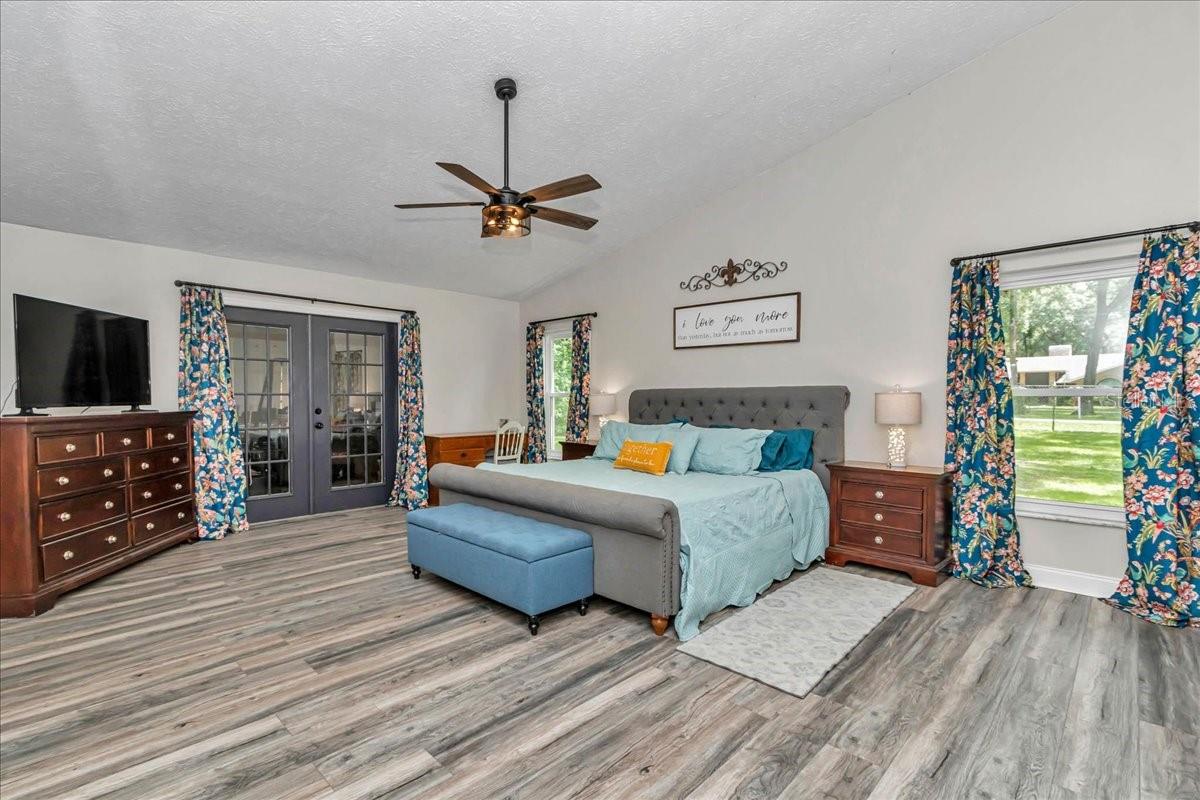 Image 37 of 61 For 1087 Solan Terrace