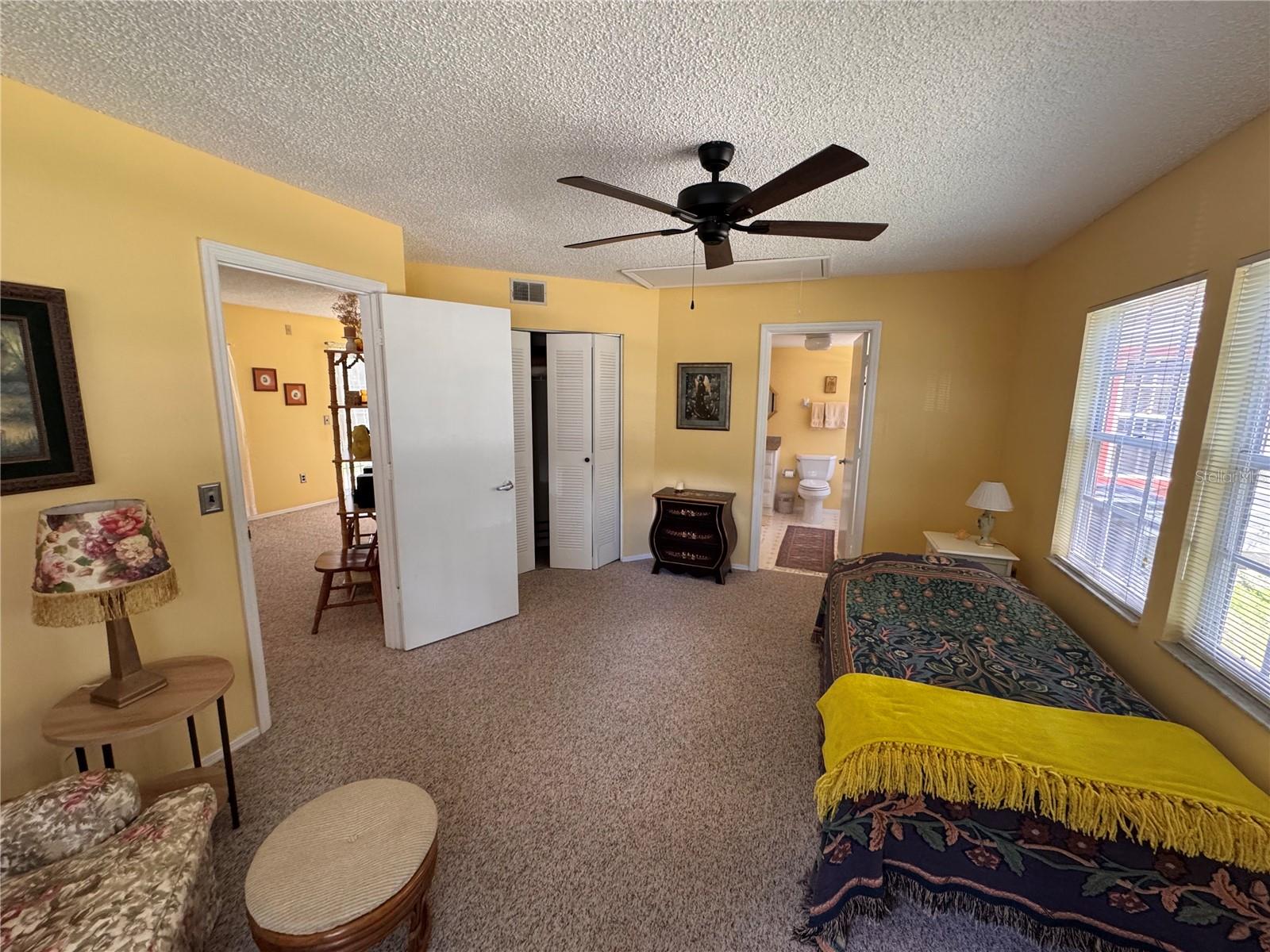 Listing photo id 5 for 7972 Midway Drive Terrace O103