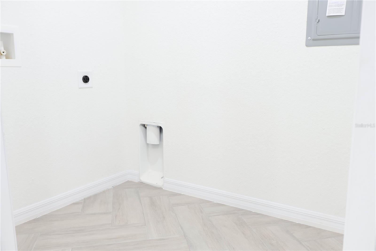 Image 31 of 31 For 4224 131 Place