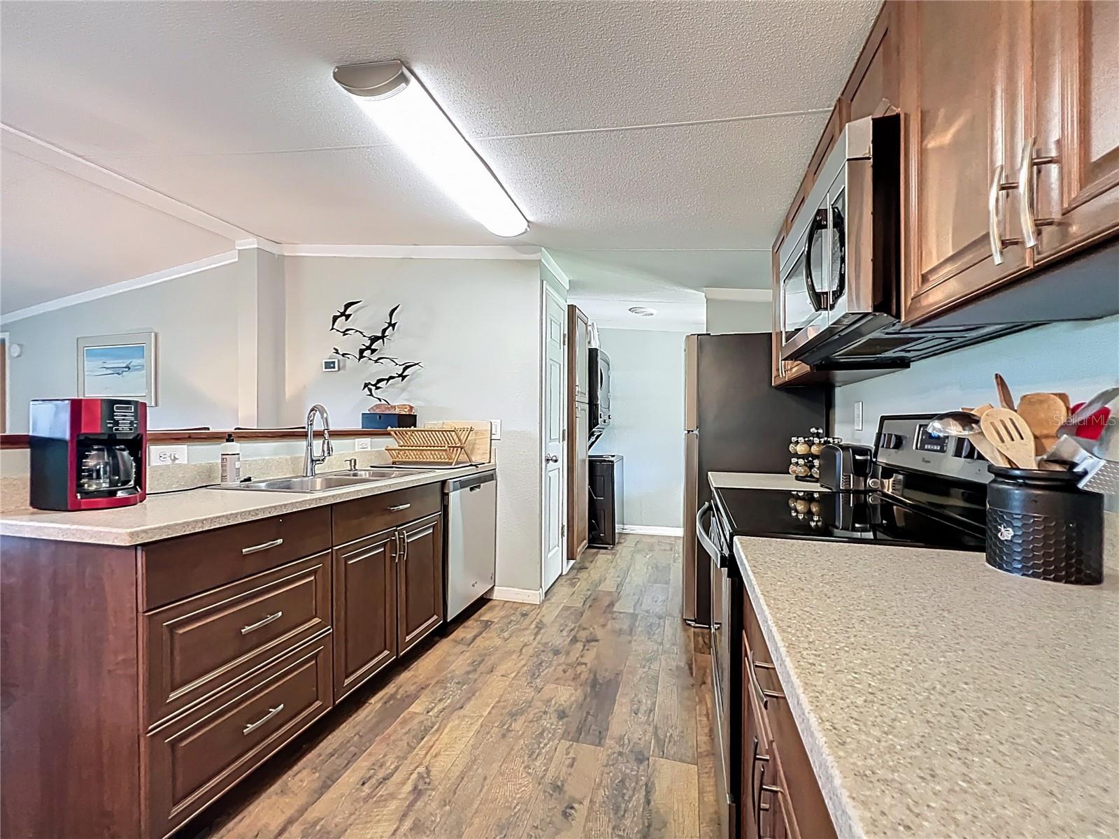 Image 22 of 88 For 8901 137th Avenue