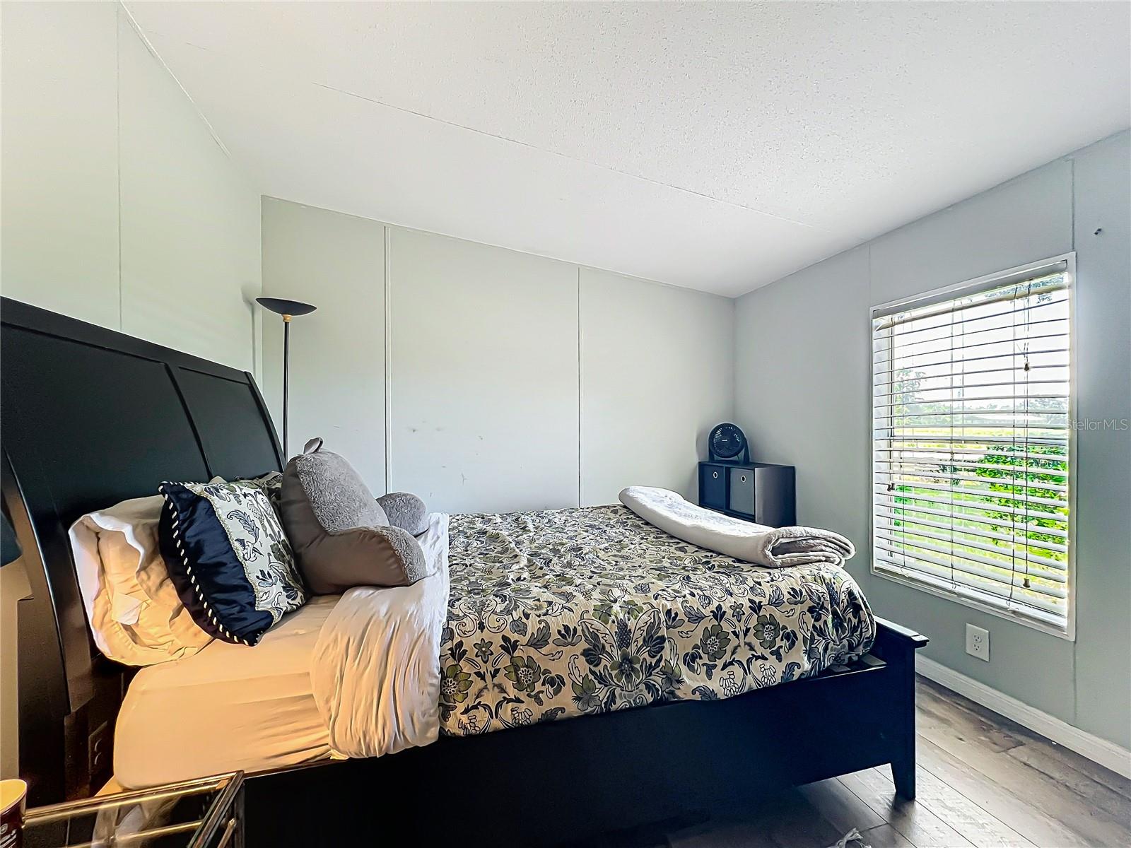 Image 38 of 88 For 8901 137th Avenue
