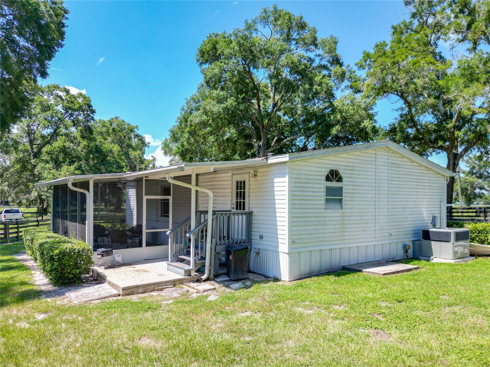 Image 48 of 88 For 8901 137th Avenue