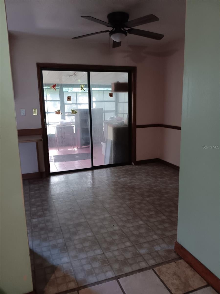 Image 21 of 36 For 3725 18th Avenue