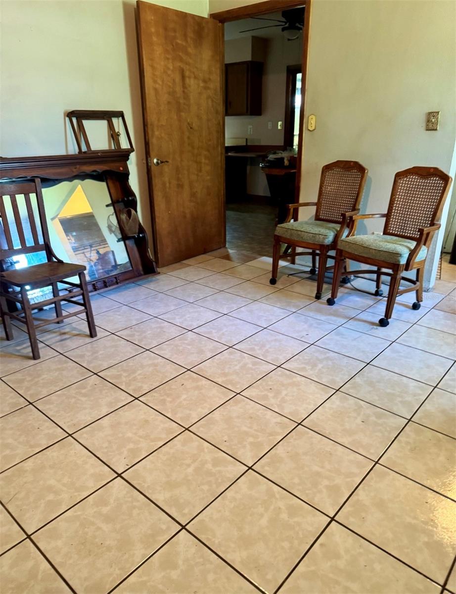 Image 24 of 36 For 3725 18th Avenue