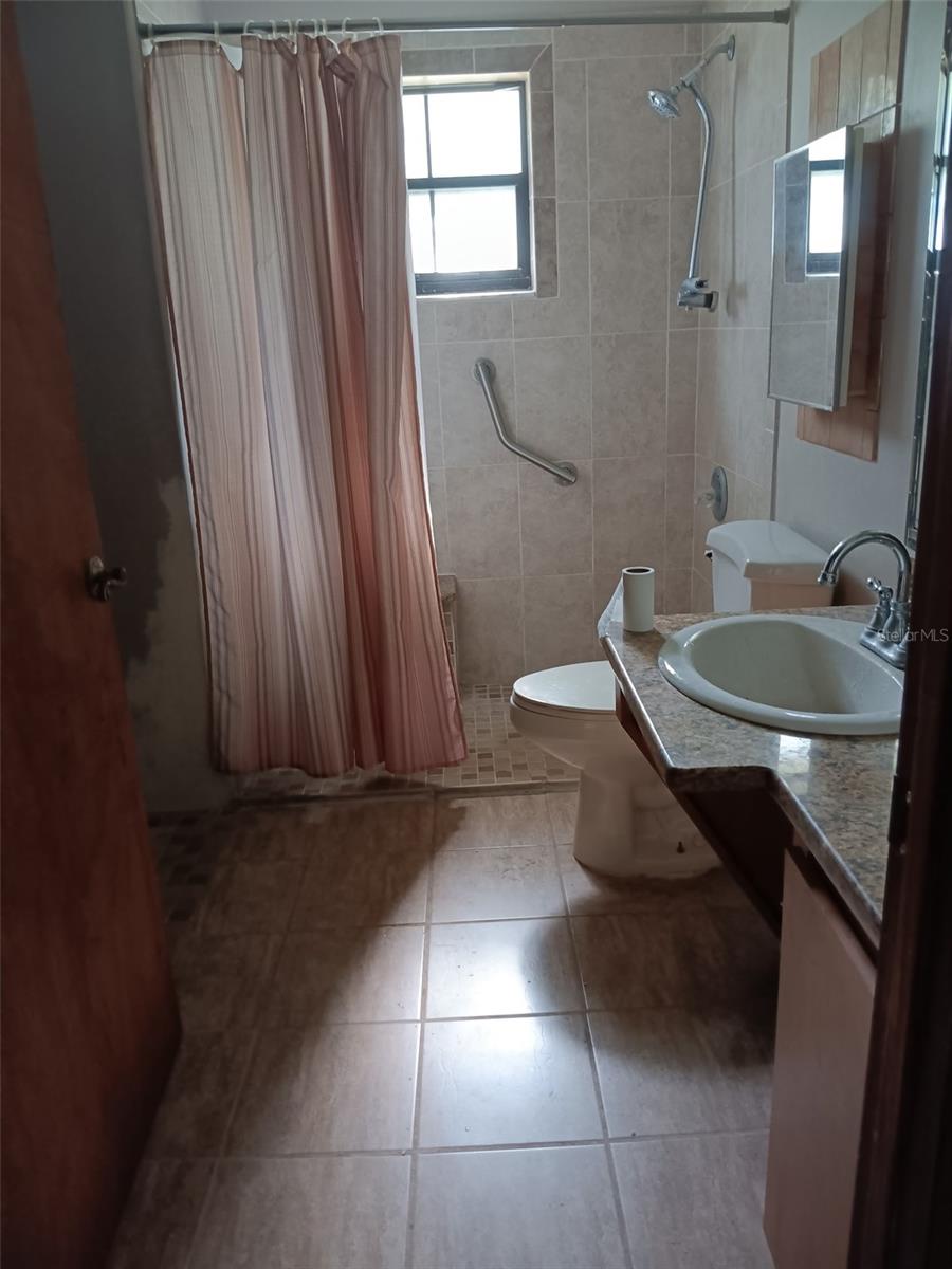 Image 29 of 36 For 3725 18th Avenue