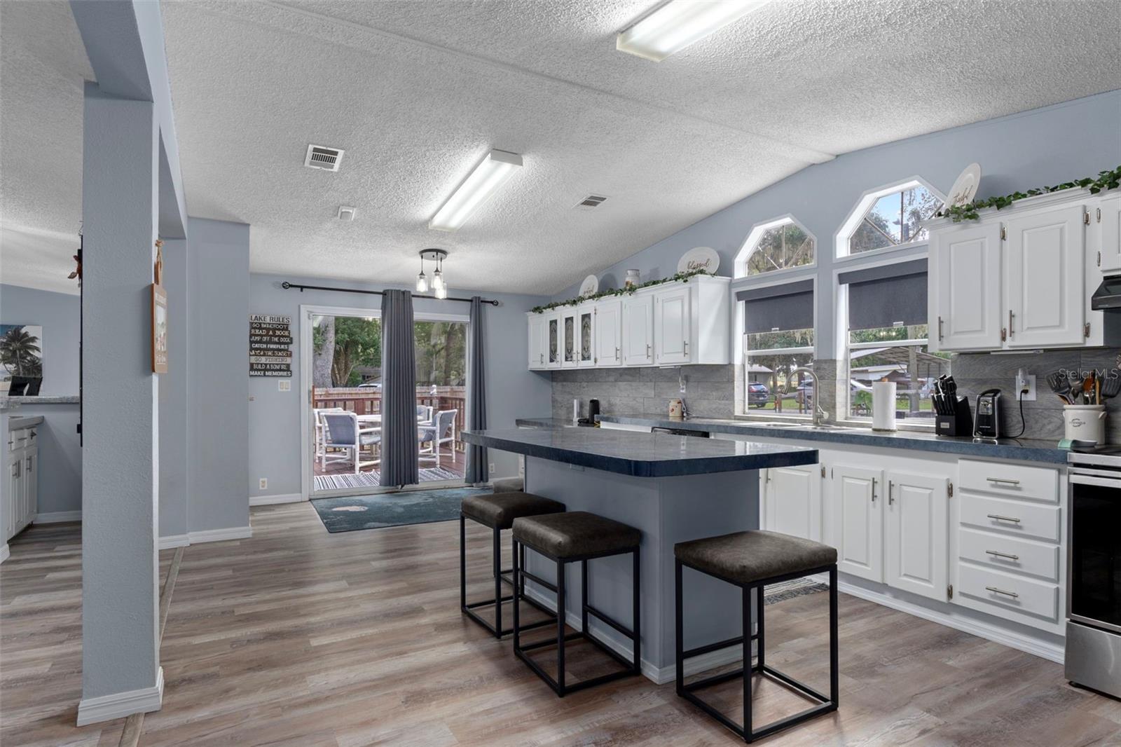 Image 12 of 54 For 5822 Tsala Apopka Drive