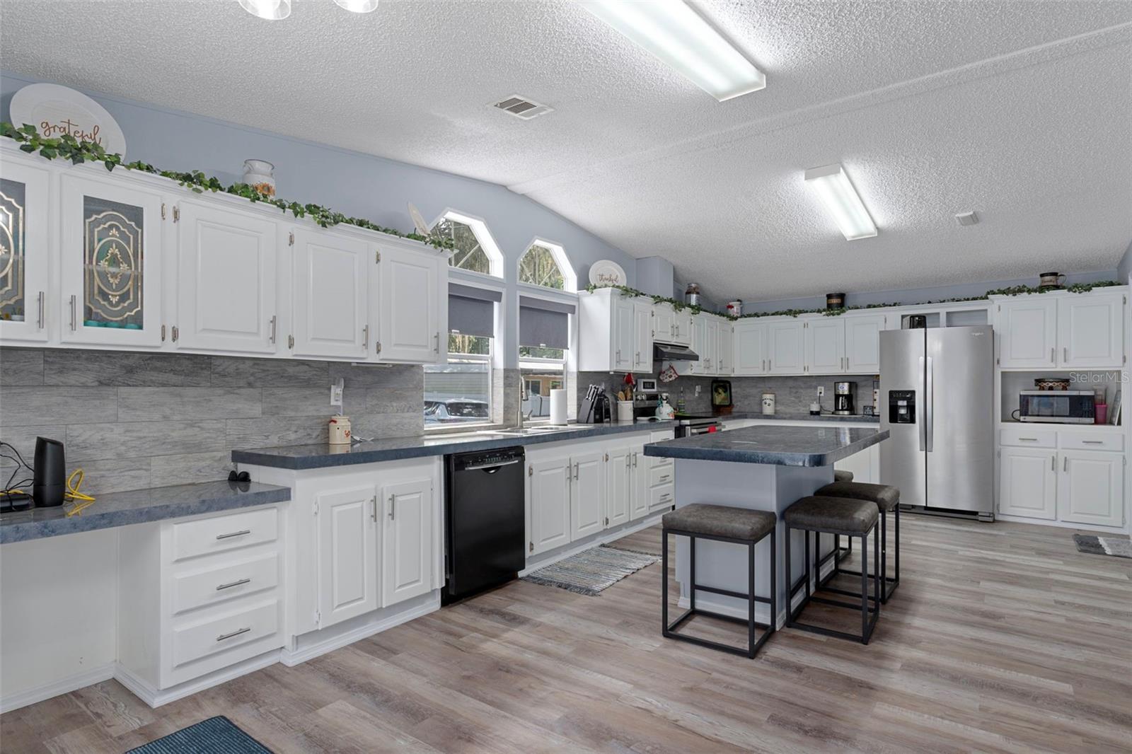 Image 13 of 54 For 5822 Tsala Apopka Drive
