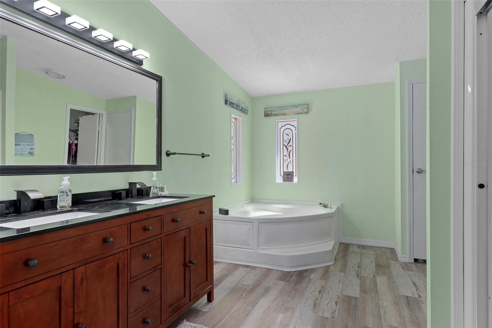 Image 17 of 54 For 5822 Tsala Apopka Drive