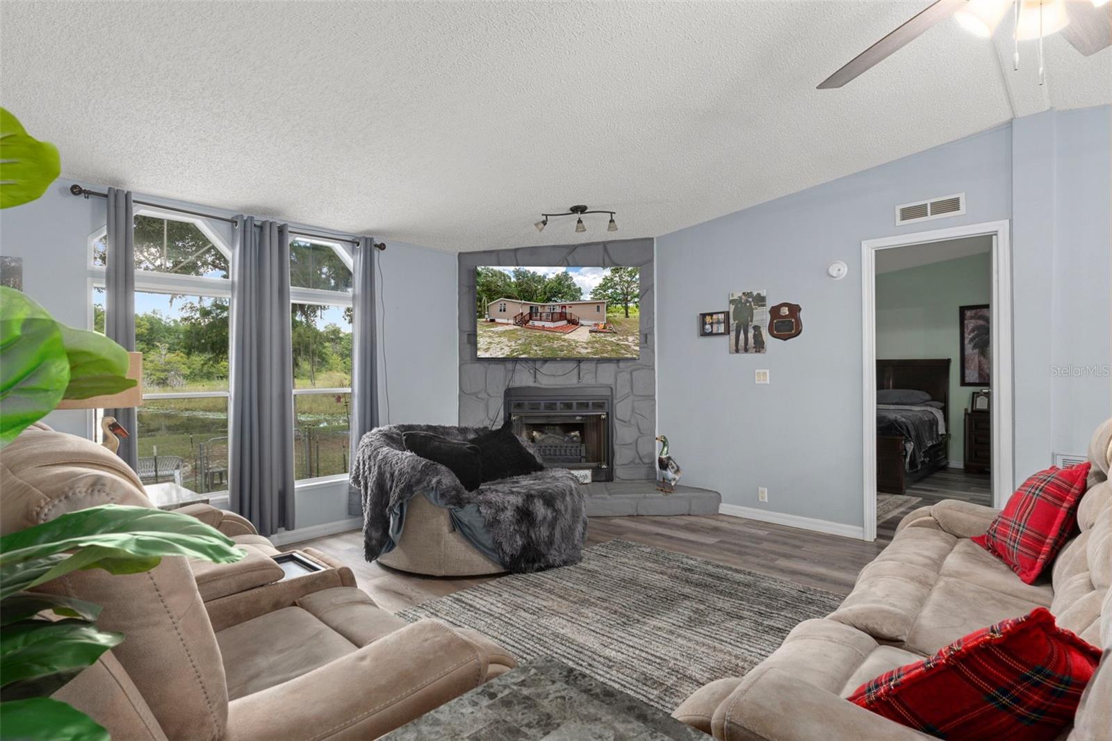 Image 4 of 54 For 5822 Tsala Apopka Drive