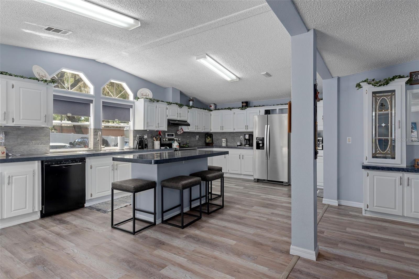 Image 9 of 54 For 5822 Tsala Apopka Drive