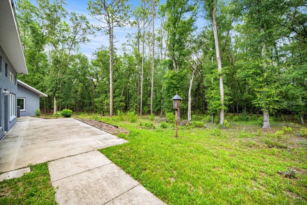 Image 12 of 98 For 7705 186 Avenue