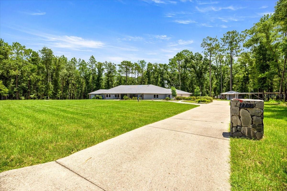 Image 2 of 98 For 7705 186 Avenue