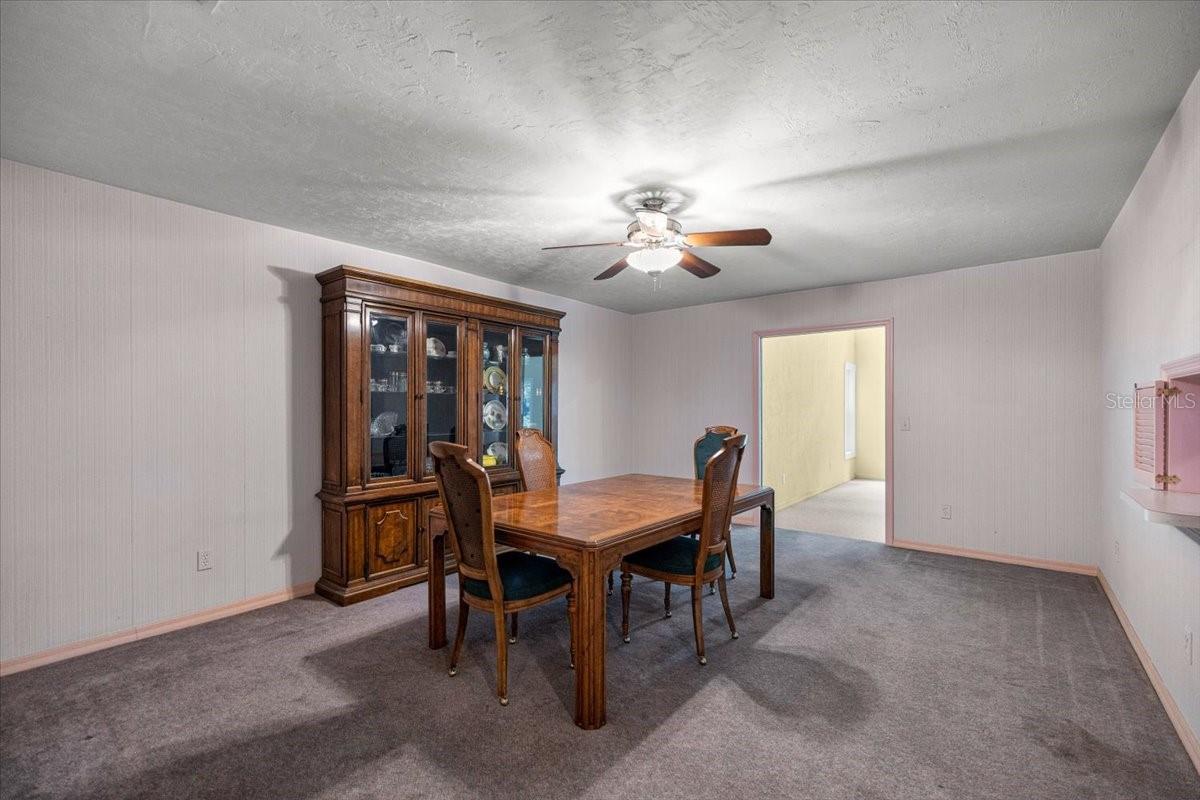 Image 23 of 98 For 7705 186 Avenue