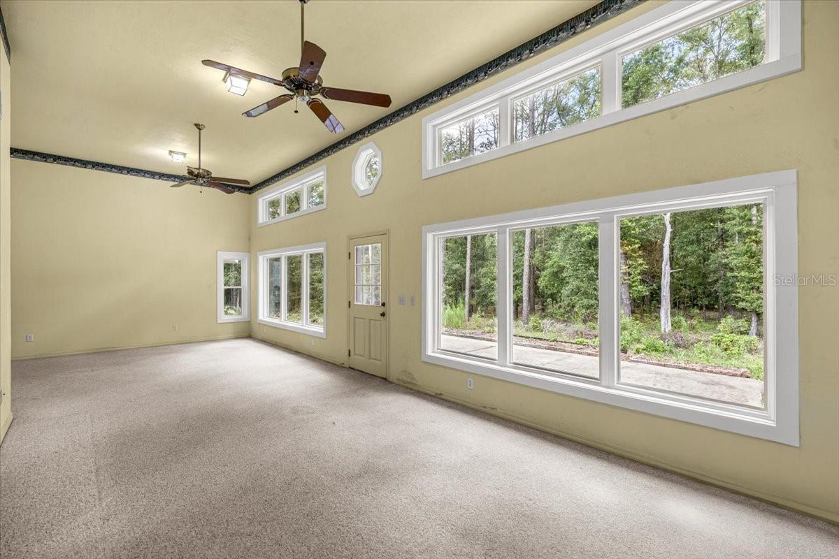 Image 30 of 98 For 7705 186 Avenue