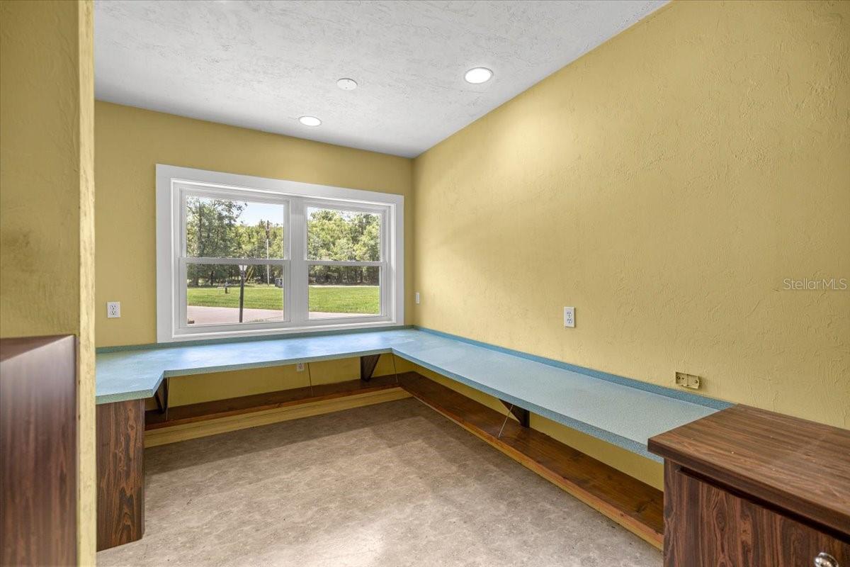 Image 63 of 98 For 7705 186 Avenue