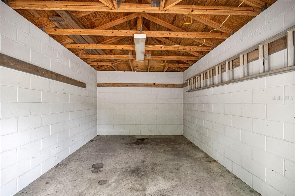 Image 7 of 98 For 7705 186 Avenue