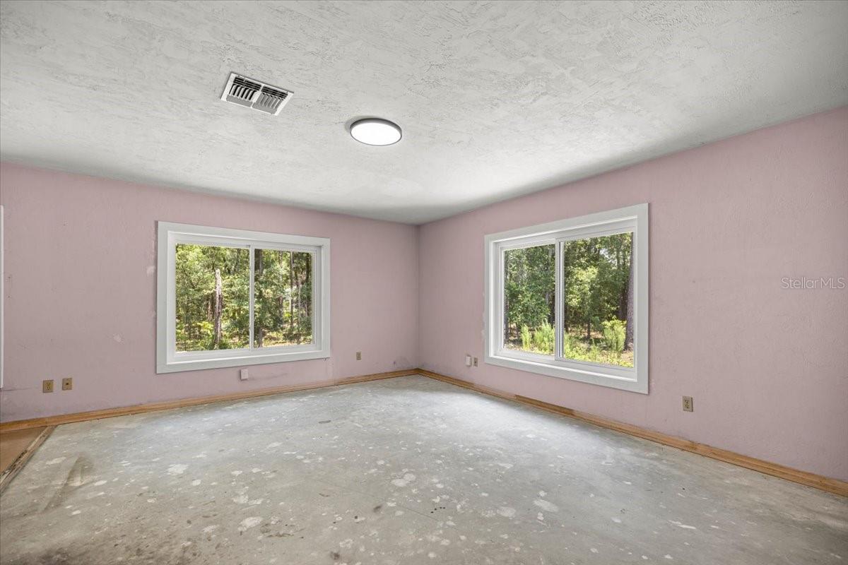 Image 79 of 98 For 7705 186 Avenue