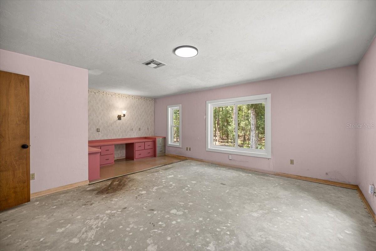 Image 80 of 98 For 7705 186 Avenue