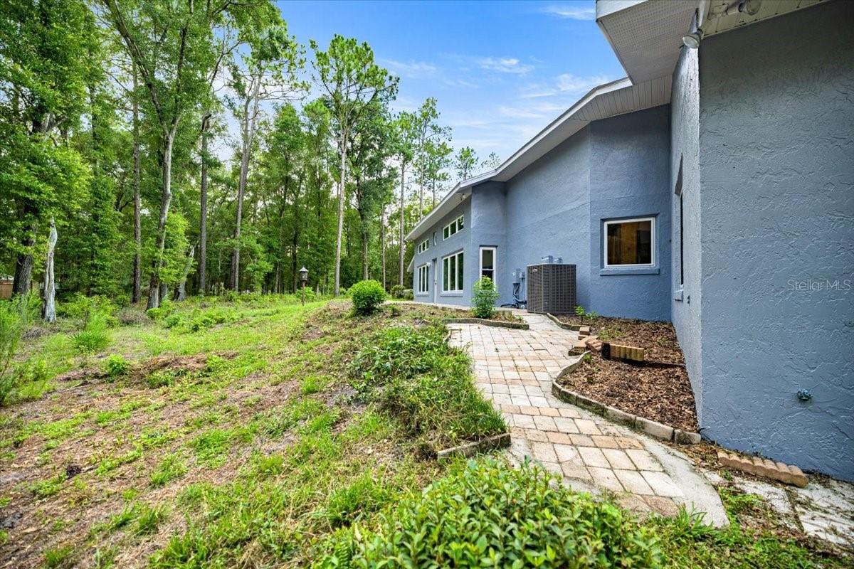 Image 9 of 98 For 7705 186 Avenue