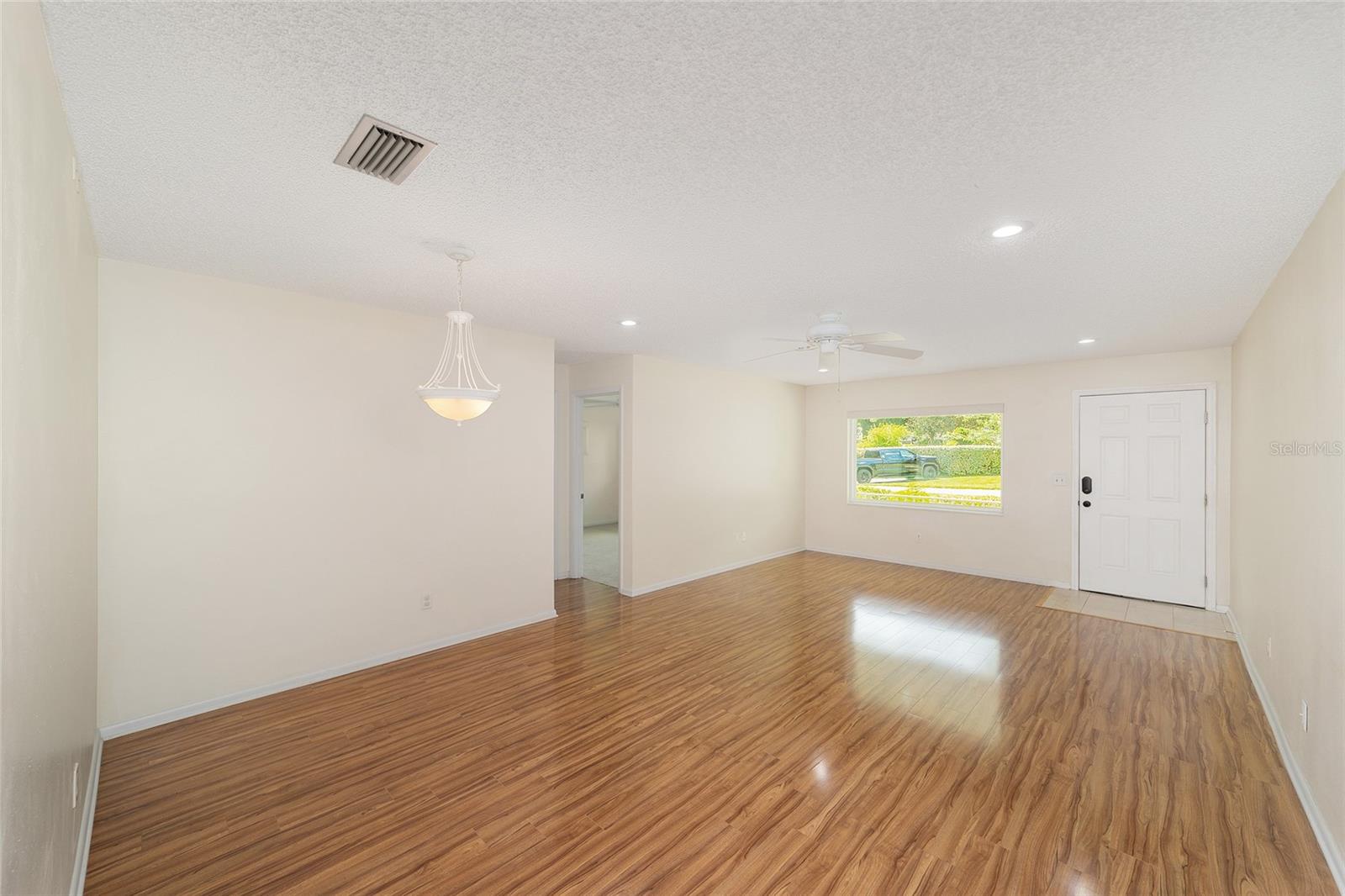 Image 15 of 34 For 8833 98th Street Road E