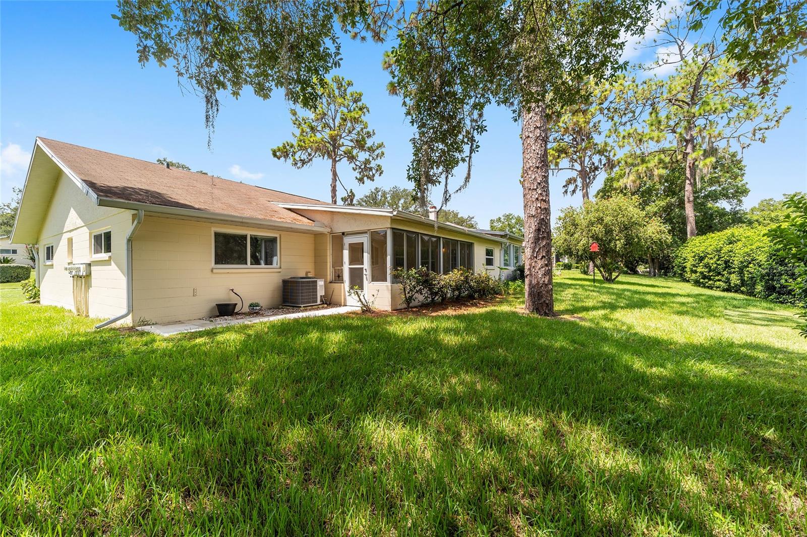 Image 32 of 34 For 8833 98th Street Road E