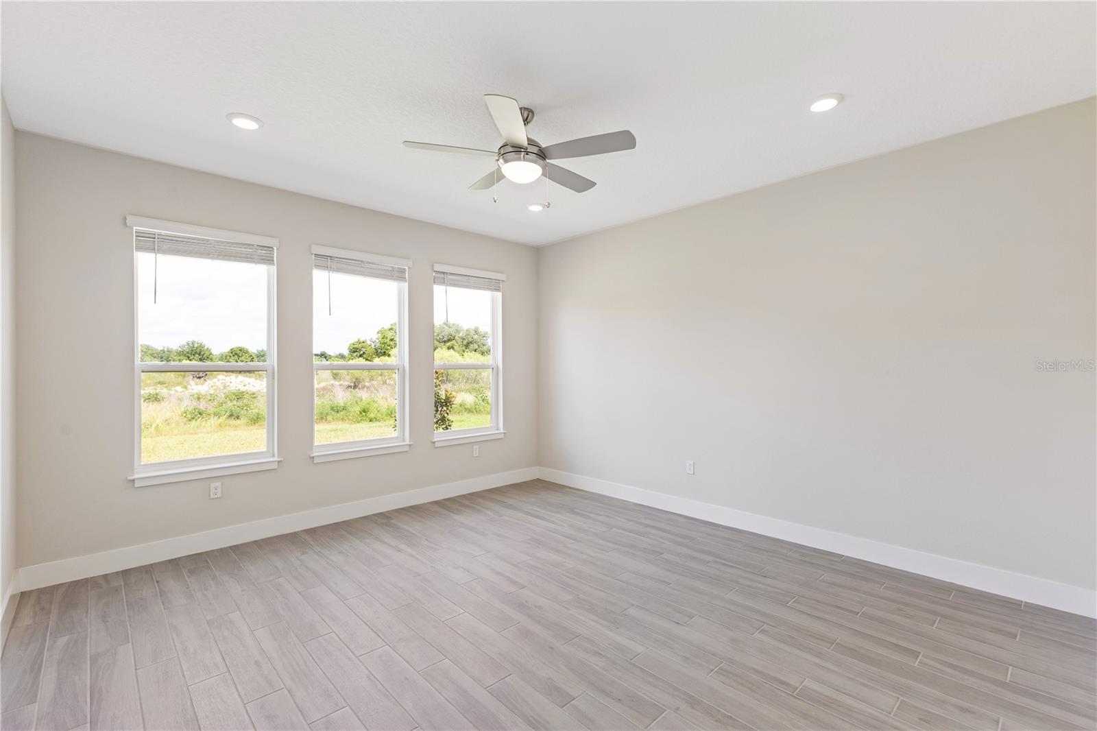 Image 12 of 25 For 4473 53rd Avenue Road