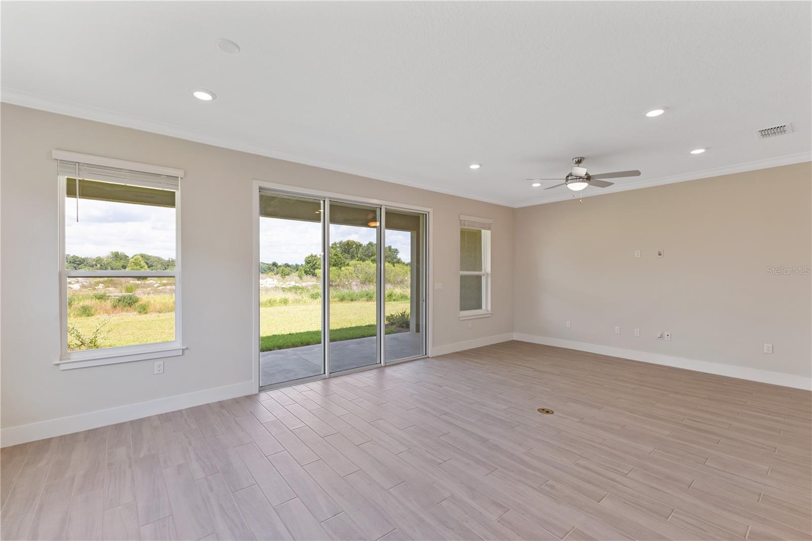 Image 15 of 25 For 4473 53rd Avenue Road
