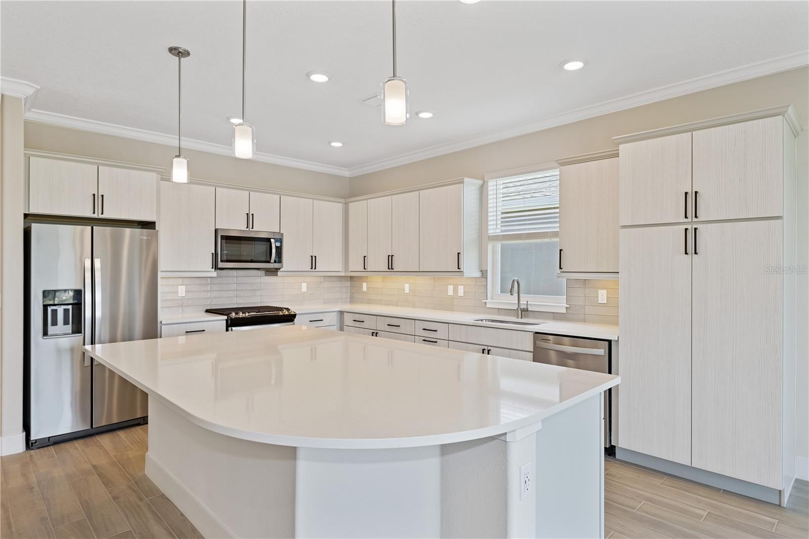 Image 3 of 25 For 4473 53rd Avenue Road