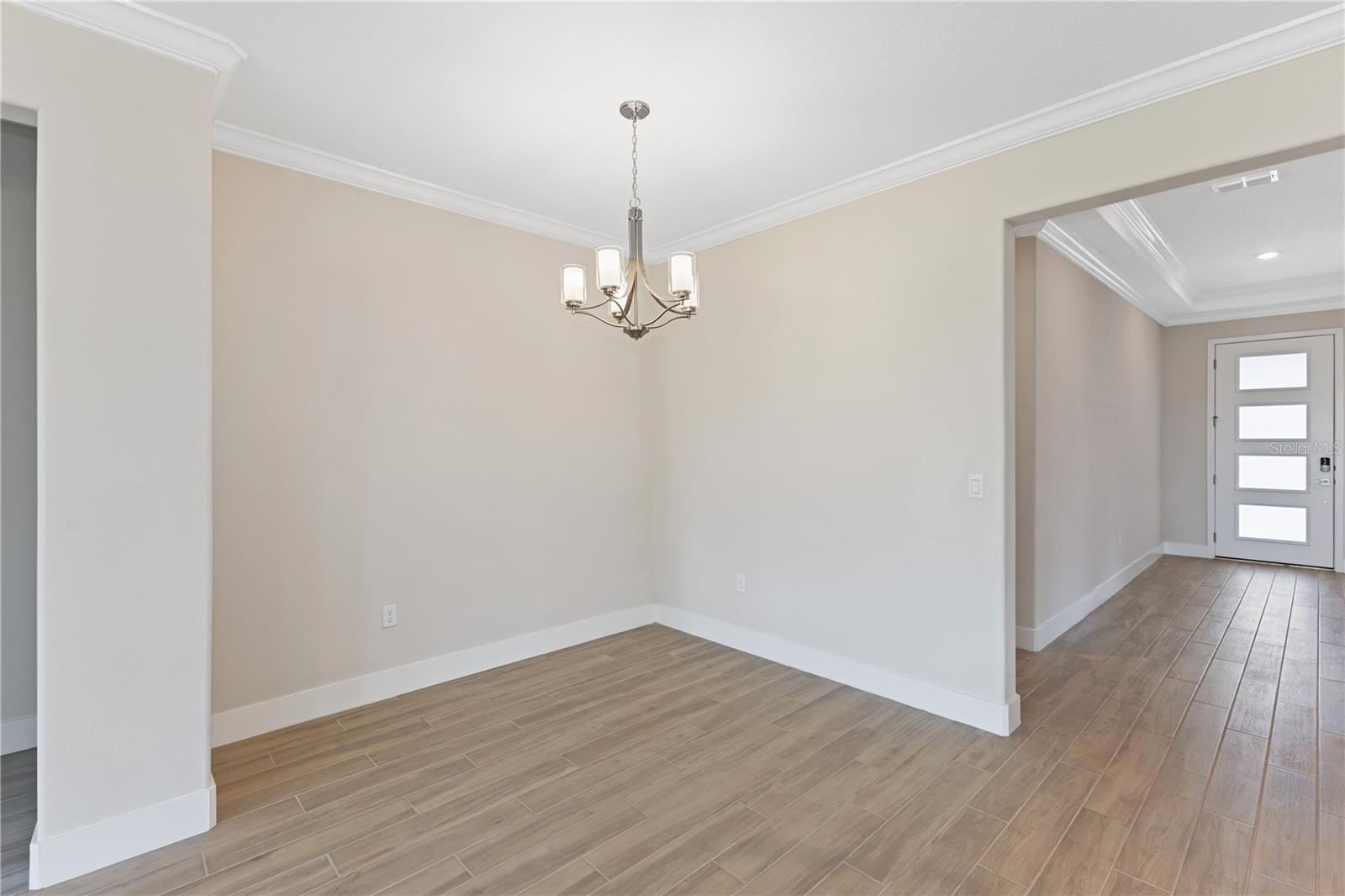 Image 6 of 25 For 4473 53rd Avenue Road