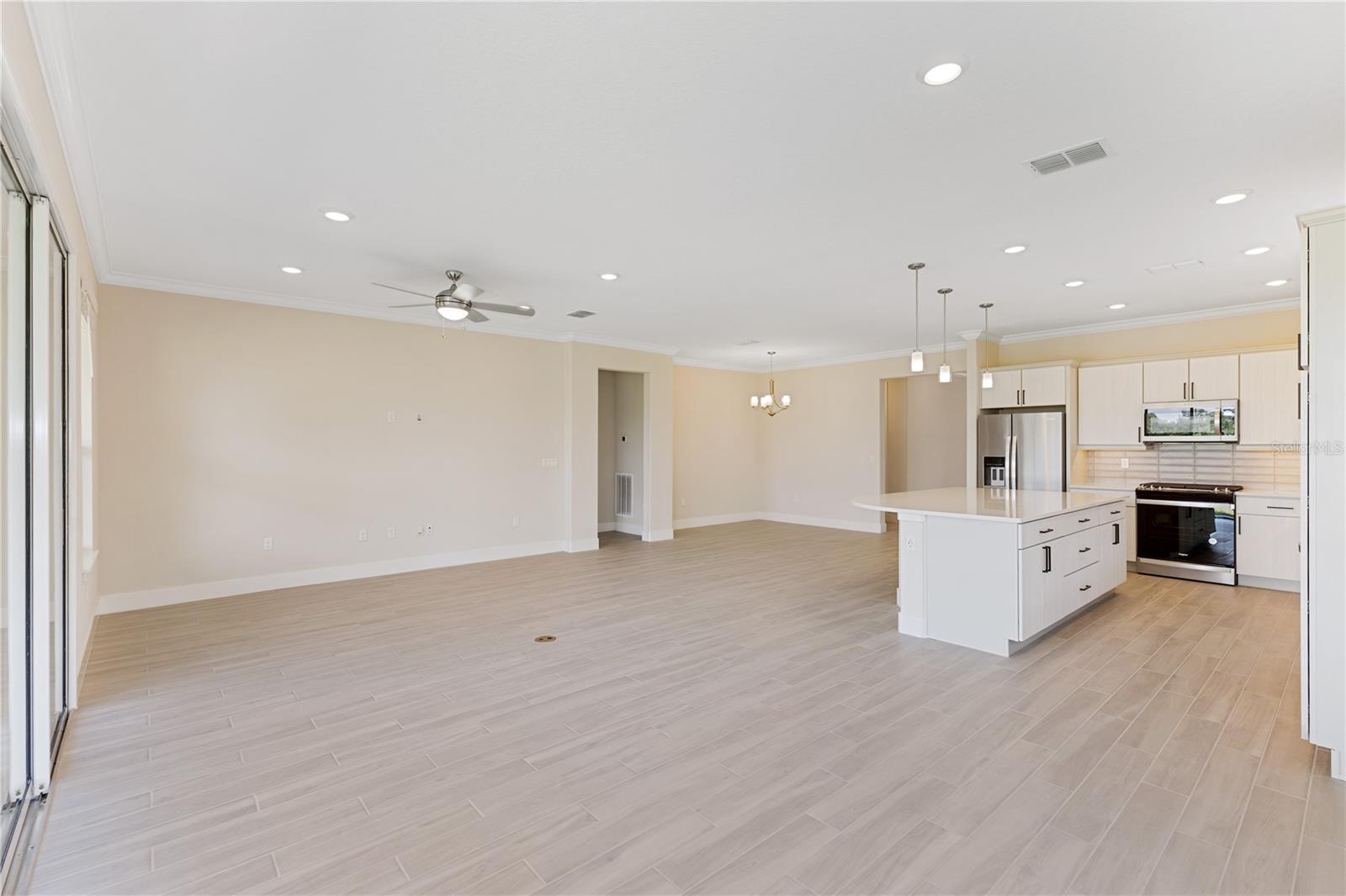 Image 7 of 25 For 4473 53rd Avenue Road