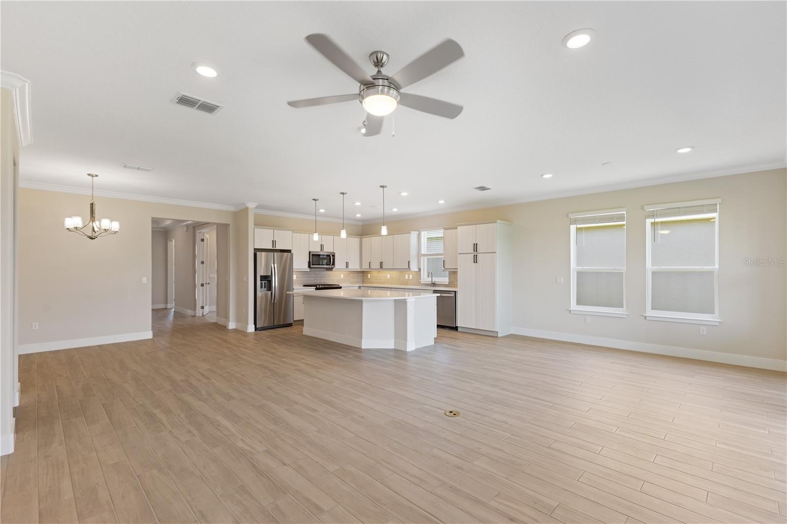 Image 8 of 25 For 4473 53rd Avenue Road