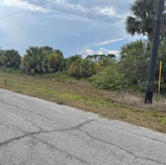 Image 3 of 3 For 320 Kansas Terrace