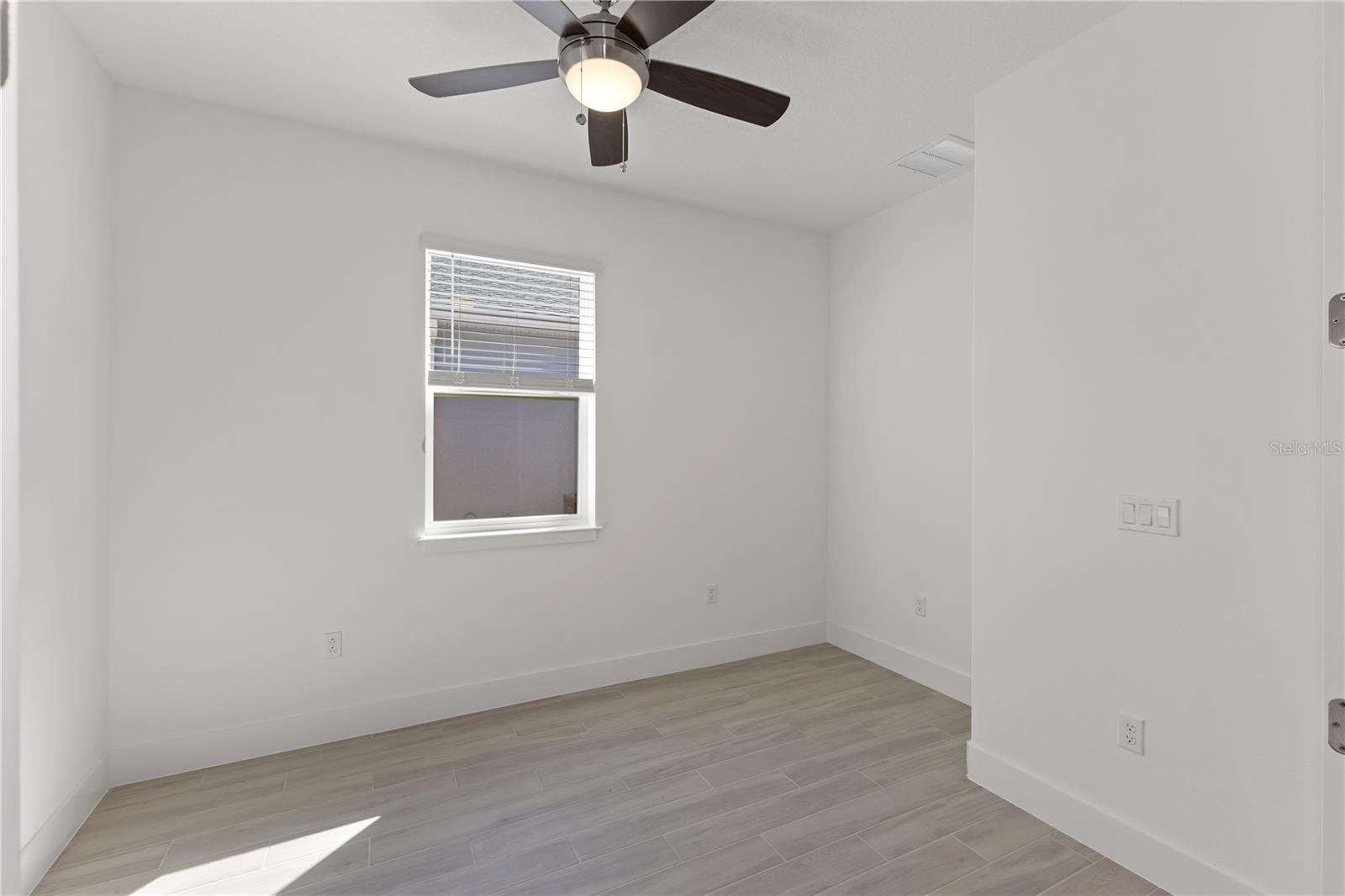 Image 14 of 26 For 5447 34th Street