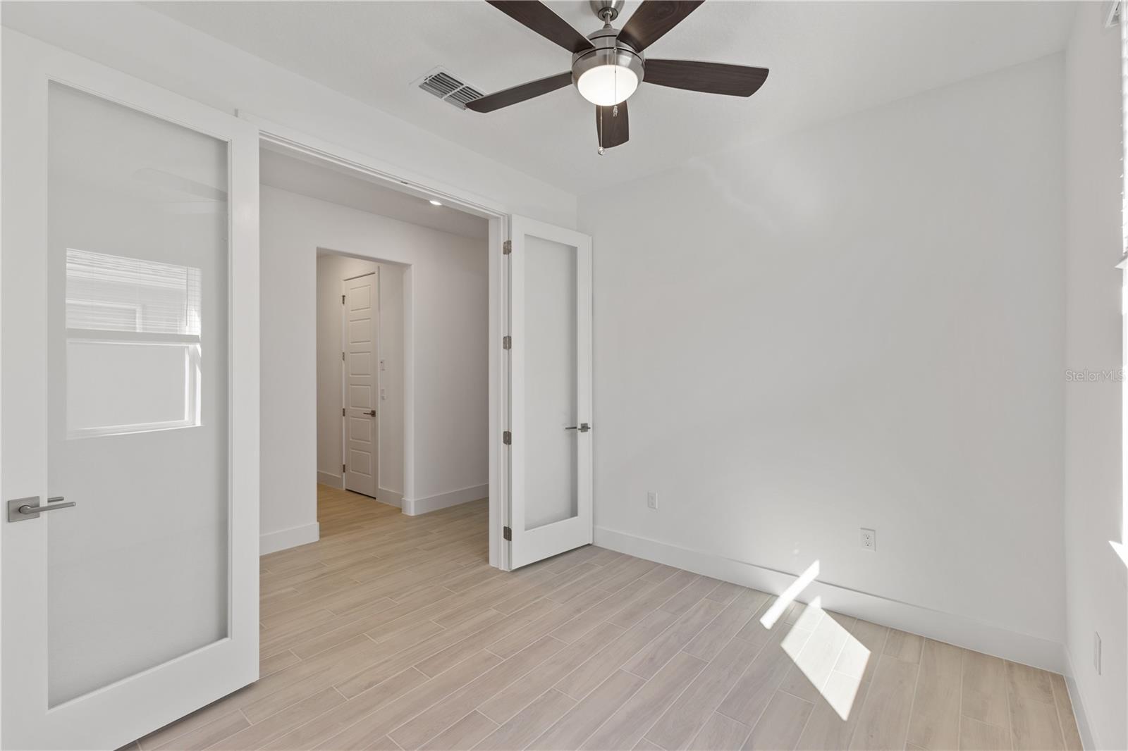 Image 15 of 26 For 5447 34th Street