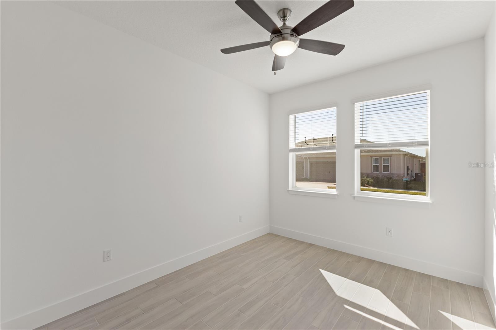 Image 21 of 26 For 5447 34th Street