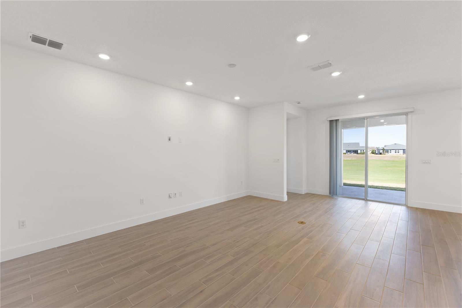 Image 8 of 26 For 5447 34th Street