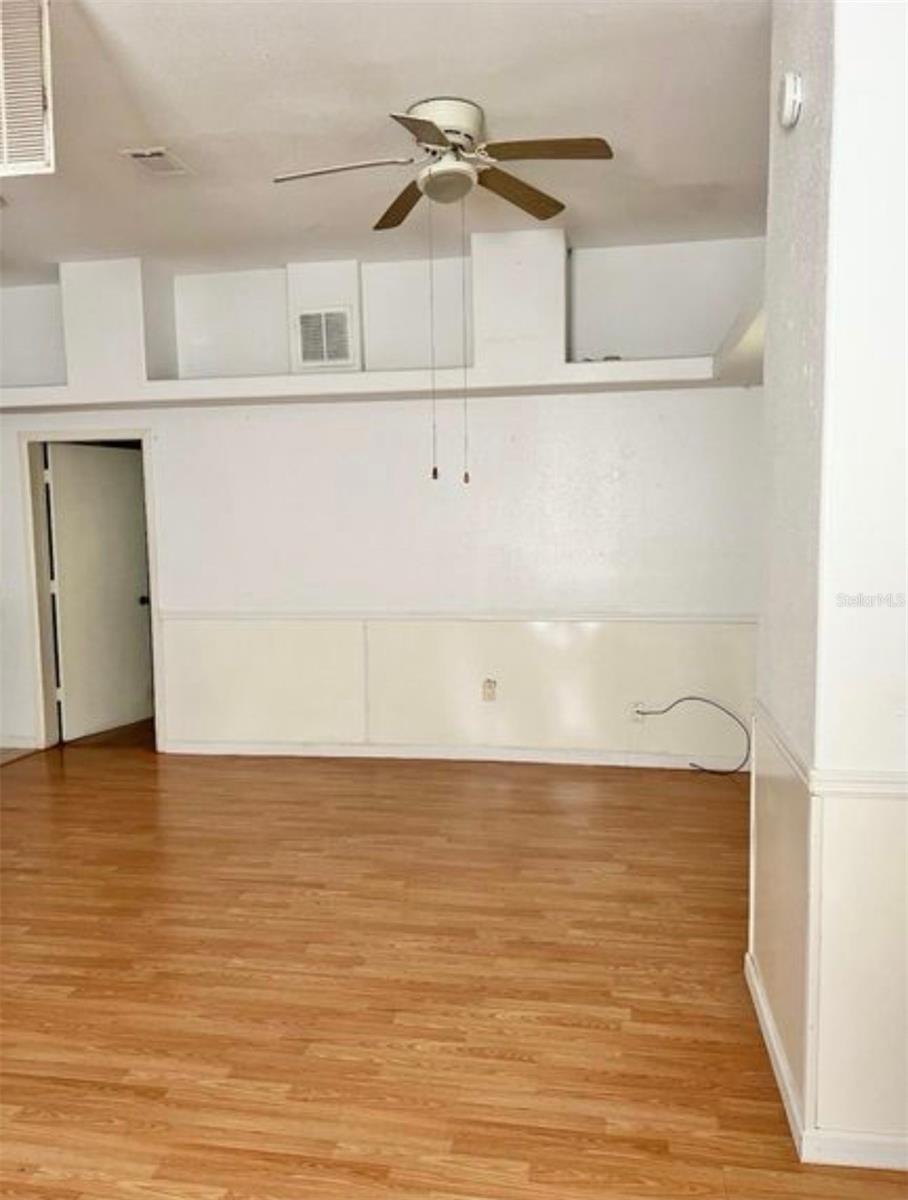 Image 38 of 45 For 595 100th Street