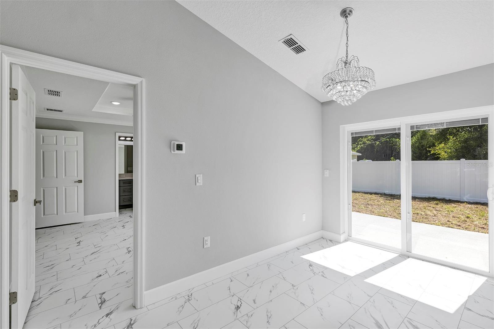Image 15 of 39 For 463 56th Avenue