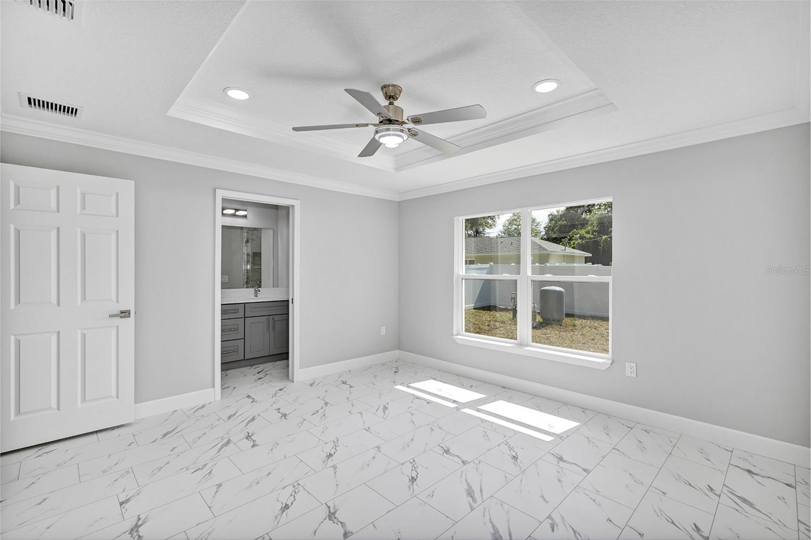 Image 18 of 39 For 463 56th Avenue