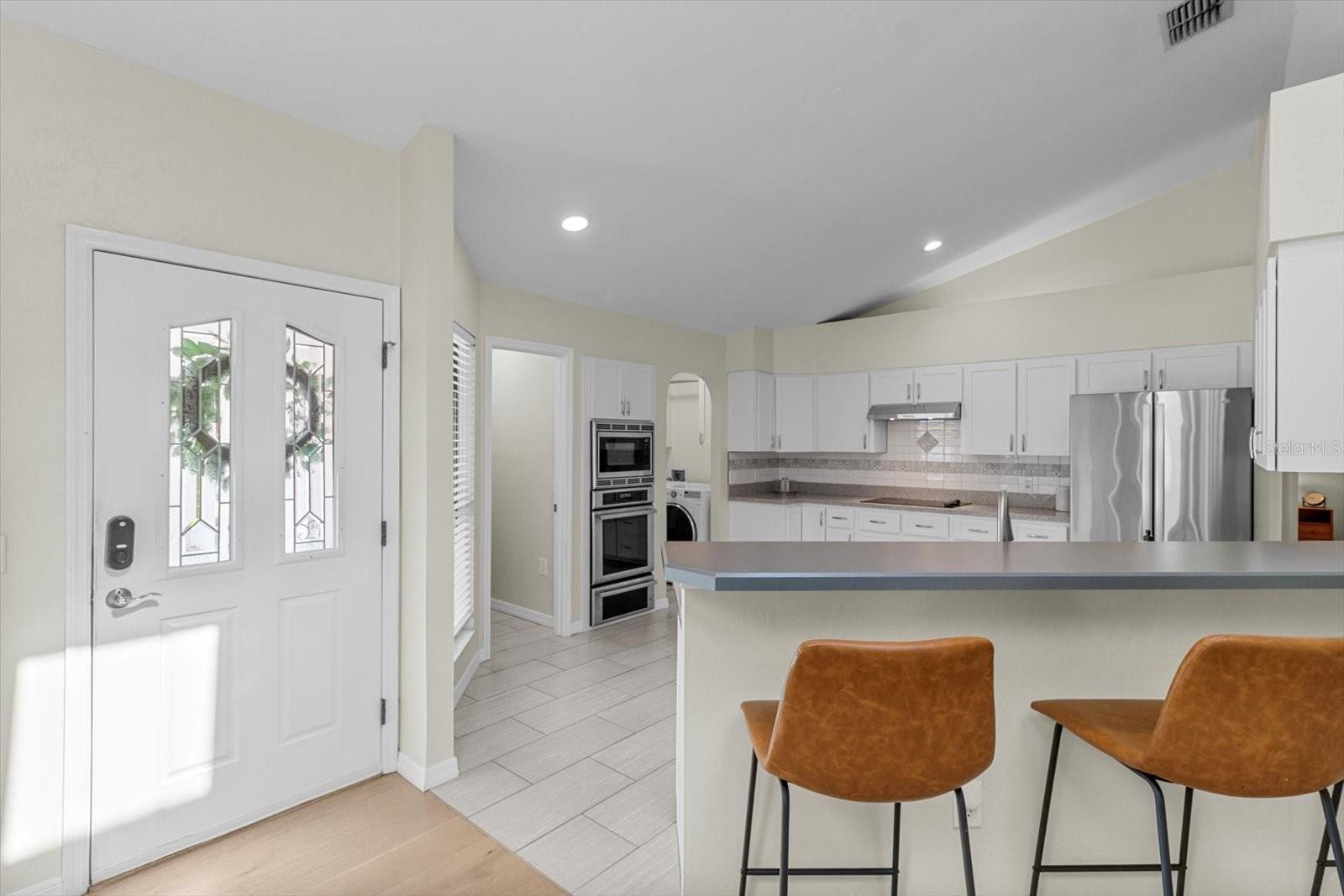 Listing photo id 8 for 1445 Chapelcross Loop