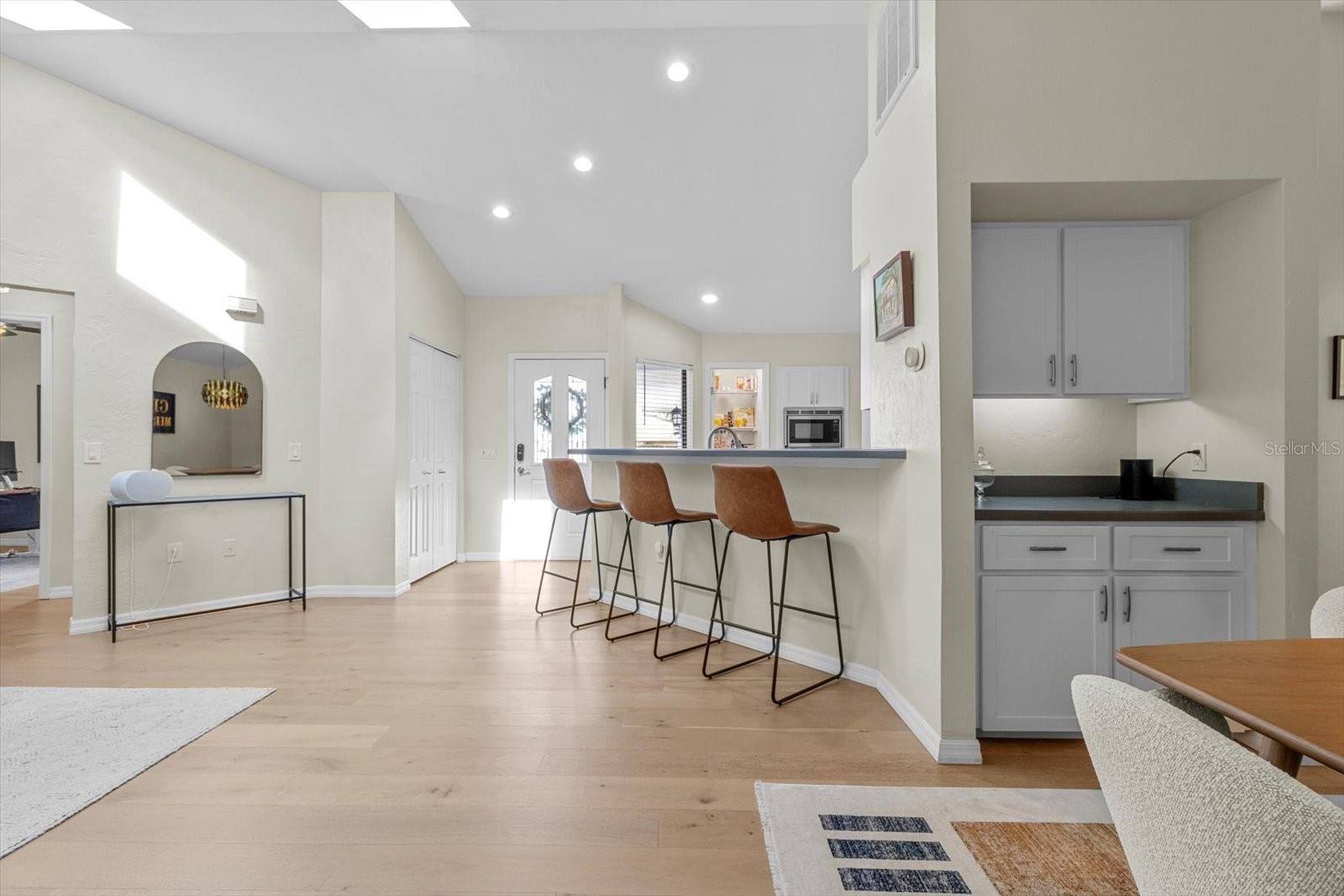 Listing photo id 26 for 1445 Chapelcross Loop